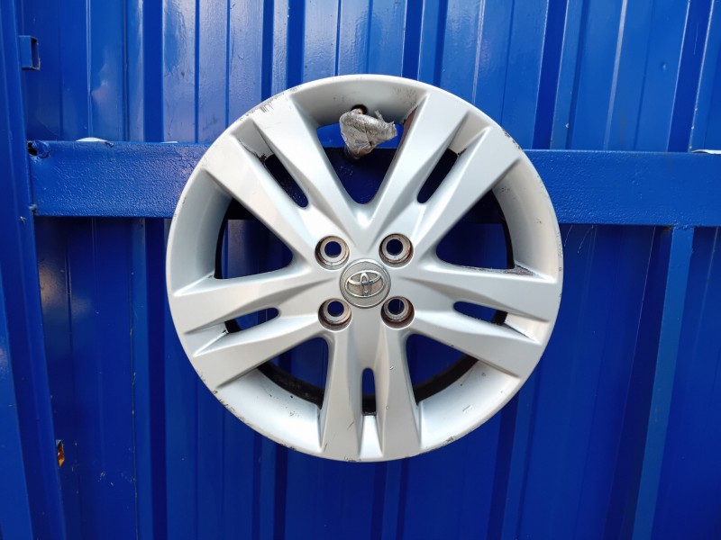 Recambio de llanta para toyota iq referencia OEM IAM   