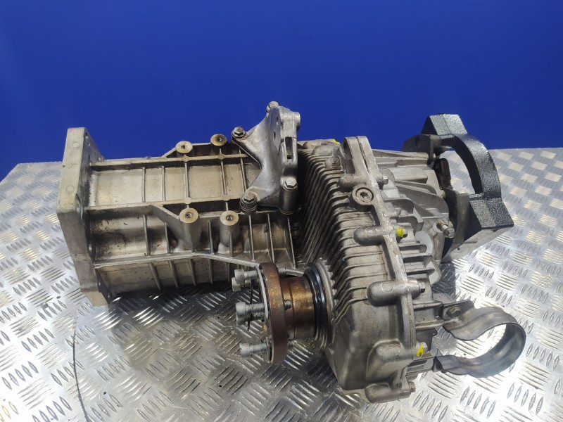 Recambio de caja transfer para volkswagen touareg (7l6) 2.5 tdi dpf referencia OEM IAM 0AD341011E  