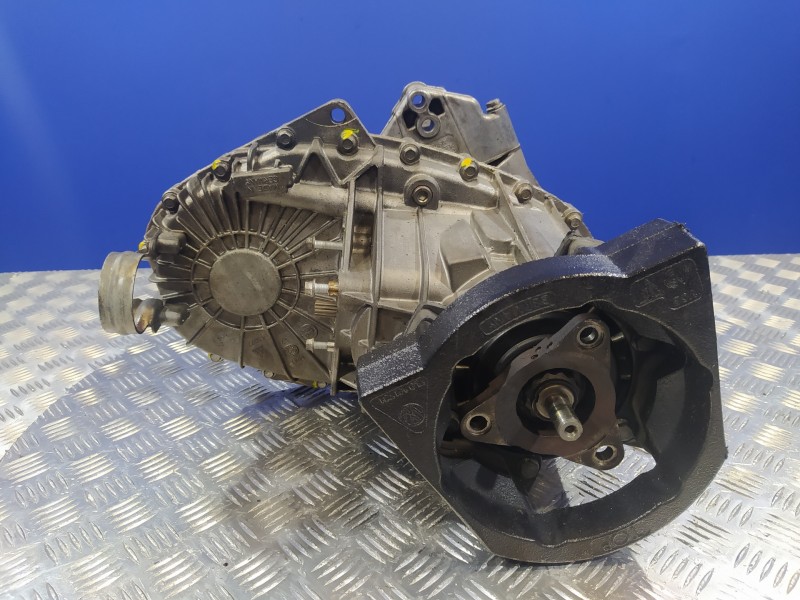 Recambio de caja transfer para volkswagen touareg (7l6) 2.5 tdi dpf referencia OEM IAM 0AD341011E  