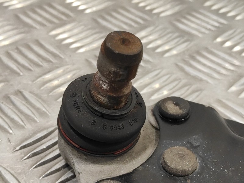 Recambio de brazo suspension inferior delantero derecho para opel meriva b 1.7 16v cdti referencia OEM IAM   