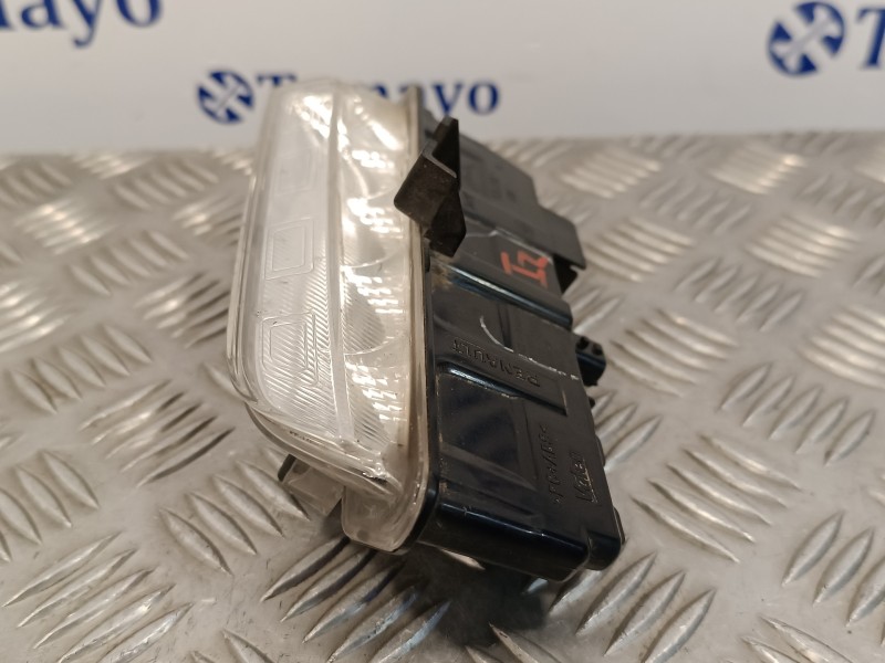 Recambio de piloto delantero izquierdo para renault clio iv 0.9 referencia OEM IAM 89208551  266059493R