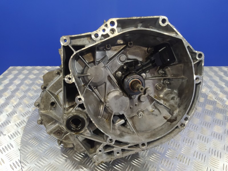 Recambio de caja cambios para peugeot 308 sw 1.6 hdi fap cat (9hz / dv6ted4) referencia OEM IAM 20DS07  