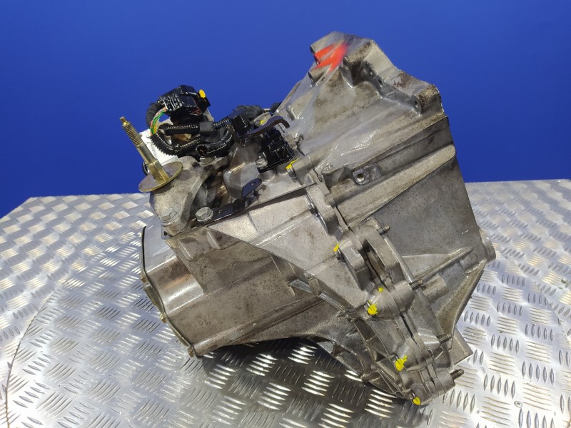 Recambio de caja cambios para peugeot 308 sw 1.6 hdi fap cat (9hz / dv6ted4) referencia OEM IAM 20DS07  