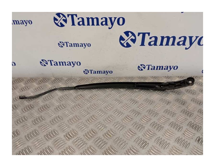 Recambio de brazo limpia delantero derecho para toyota yaris (xpa1f/mxph11/chxnbw) hybrid 1.5cc referencia OEM IAM 85211K0020  