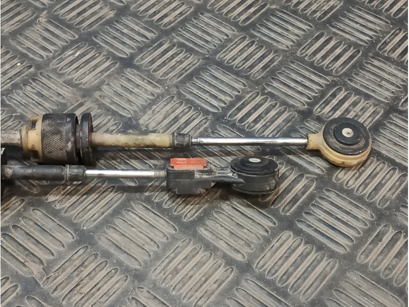 Recambio de palanca cambio para ford focus lim. (cb8) 1.6 tdci cat referencia OEM IAM BV6R7E395GC  BV6R7E395