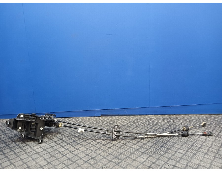 Recambio de palanca cambio para ford focus lim. (cb8) 1.6 tdci cat referencia OEM IAM BV6R7E395GC  BV6R7E395