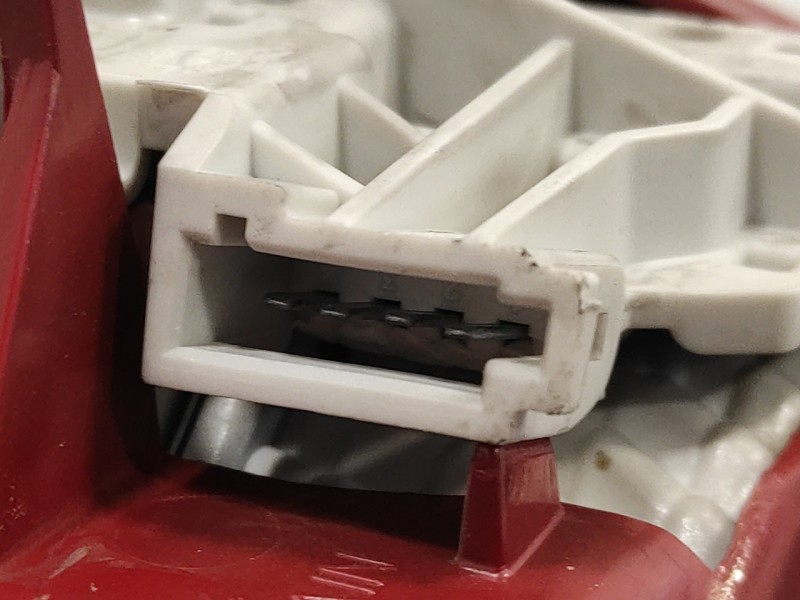 Recambio de piloto trasero izquierdo interior para opel meriva b 1.7 16v cdti referencia OEM IAM 13260838  