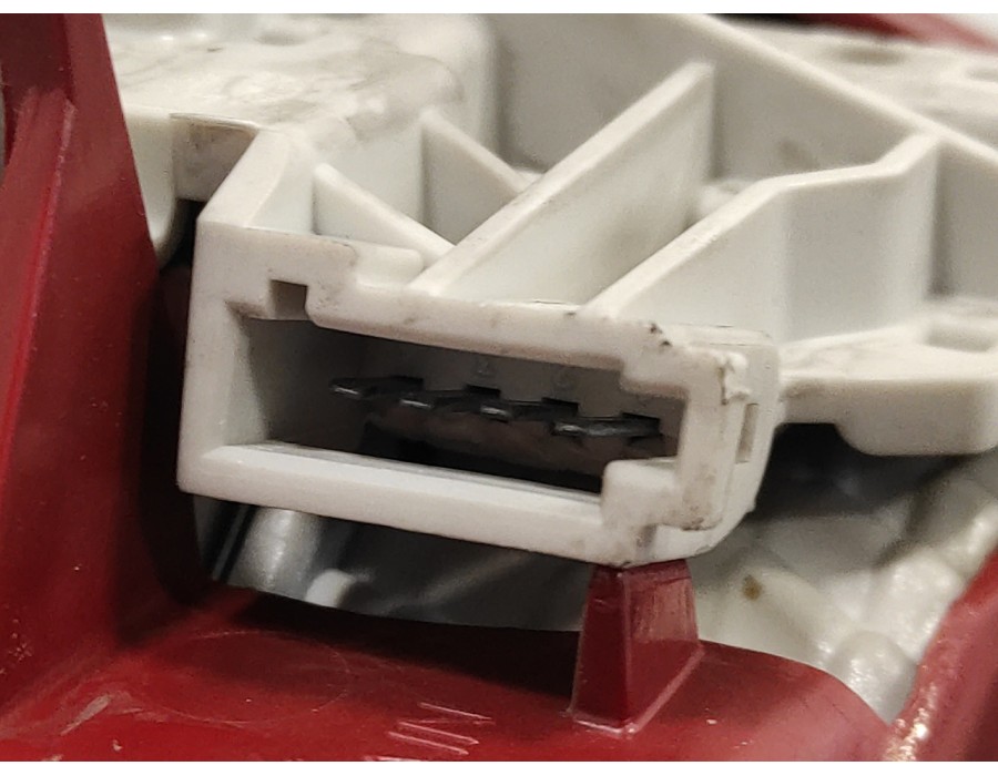 Recambio de piloto trasero izquierdo interior para opel meriva b 1.7 16v cdti referencia OEM IAM 13260838  