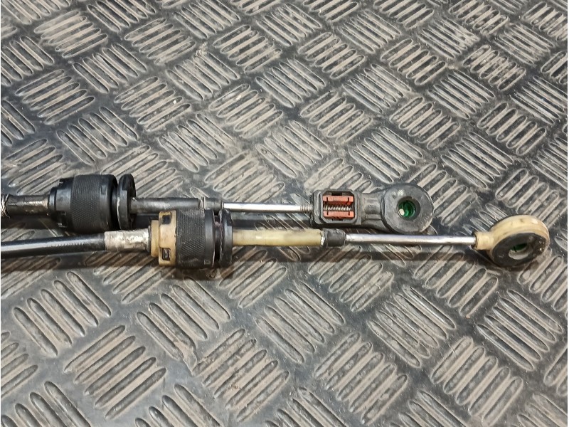 Recambio de palanca cambio para ford focus lim. (cb8) 1.6 tdci cat referencia OEM IAM BV6R7E395GC  BV6R7E395
