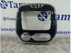 Recambio de moldura para renault captur referencia OEM IAM 00134727 682700795R 68270538R