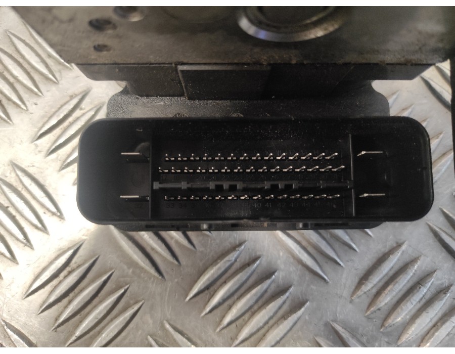 Recambio de abs para ford focus lim. (cb8) 1.6 tdci cat referencia OEM IAM BV612C405AJ 10021208904 10096101943