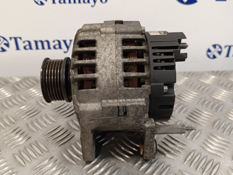 Recambio de alternador para volkswagen golf iv berlina (1j1) 1.6 referencia OEM IAM 030903023J 2542241A SG9B013