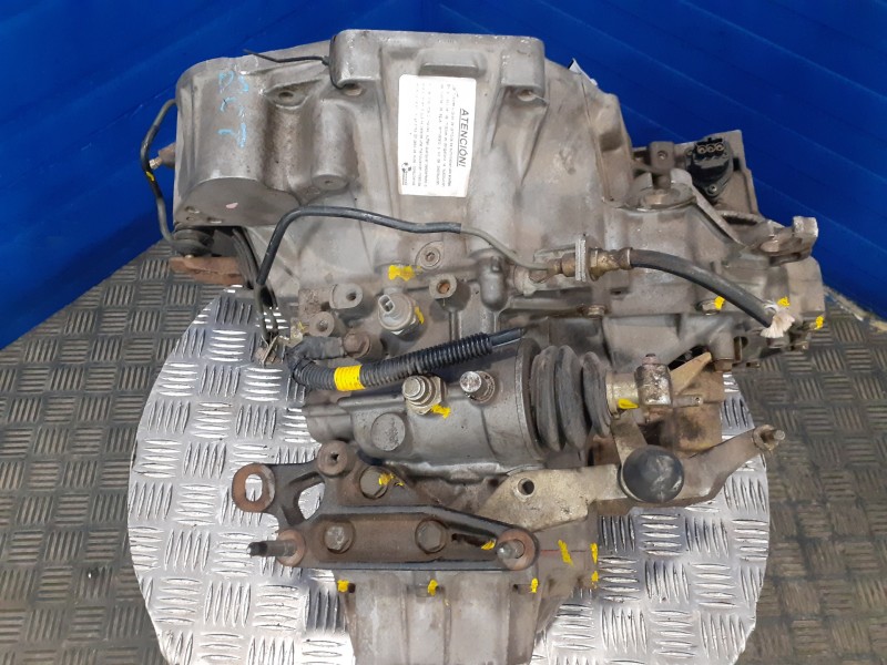 Recambio de caja cambios para toyota avensis berlina (t 22) 2.0 turbodiesel cat referencia OEM IAM 2CTE  