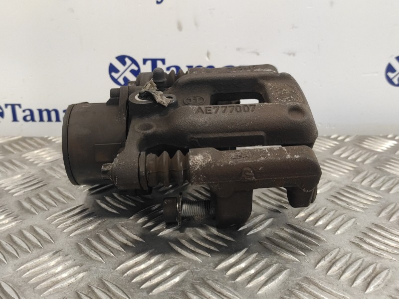 Recambio de pinza freno trasera derecha para peugeot 308 1.6 blue-hdi fap referencia OEM IAM AE777007  