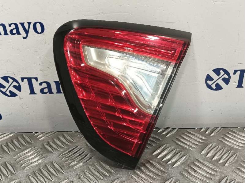 Recambio de piloto trasero derecho interior para renault captur referencia OEM IAM 265500812  