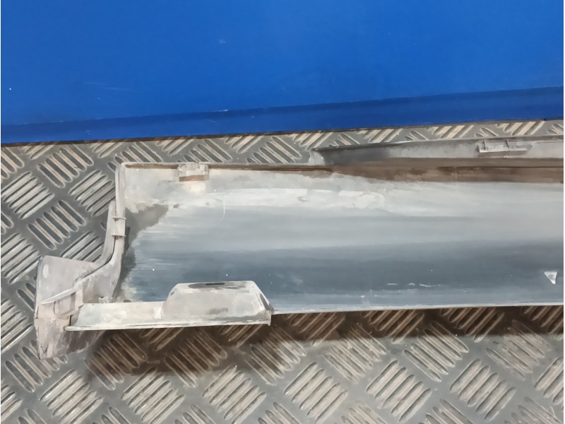 Recambio de talonera izquierda para ford focus lim. (cb8) 1.6 tdci cat referencia OEM IAM BM51A10155A  