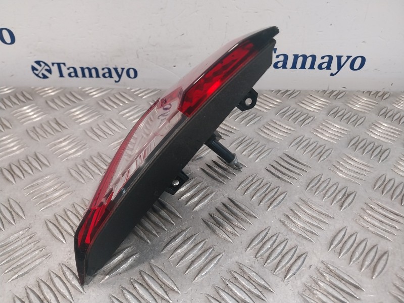 Recambio de piloto trasero izquierdo interior para renault captur referencia OEM IAM 265557893R  