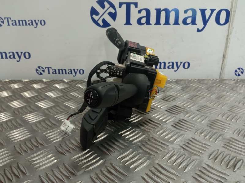 Recambio de mando multifuncion para renault captur referencia OEM IAM 255675887R  E10670323