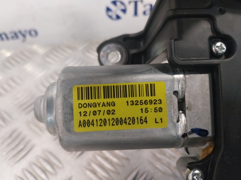 Recambio de motor limpia trasero para opel zafira tourer referencia OEM IAM 13256923  60Z010012