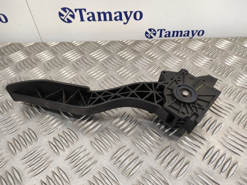 Recambio de potenciometro acelerador para opel meriva b 1.7 16v cdti referencia OEM IAM 13362749  102DE0037