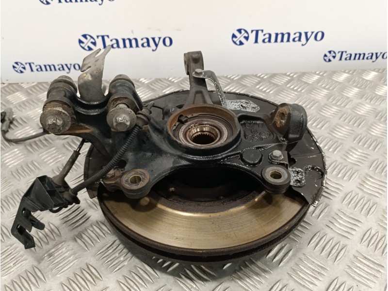 Recambio de mangueta delantera derecha para peugeot 308 1.6 blue-hdi fap referencia OEM IAM 9806779480  