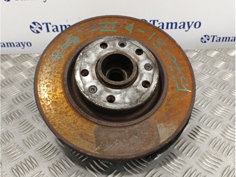 Recambio de mangueta delantera izquierda para peugeot 308 1.6 blue-hdi fap referencia OEM IAM 9806779580  