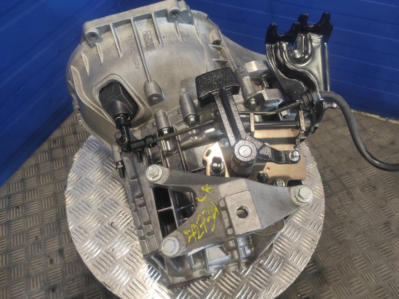 Recambio de caja cambios para ford focus ranchera familiar (dnw) 1.8 tddi referencia OEM IAM 4M5R7002YA  