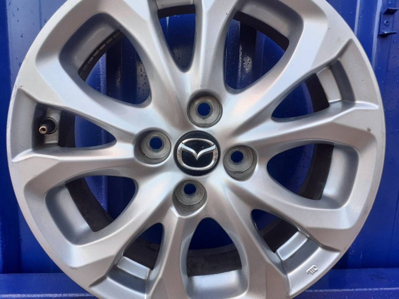 Recambio de llanta para mazda 2 lim. () 1.5 16v cat referencia OEM IAM 9965465550  9965415550