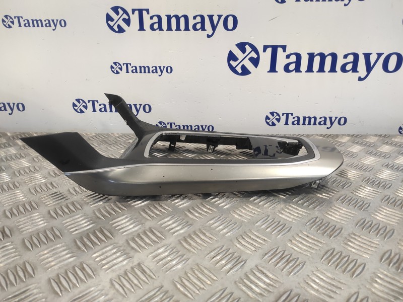 Recambio de moldura para peugeot 308 1.6 blue-hdi fap referencia OEM IAM 98088086XU  