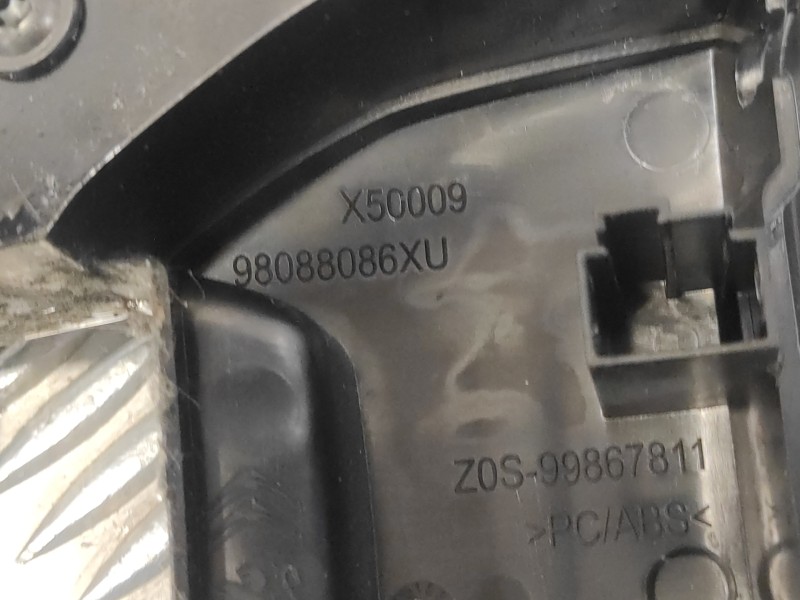 Recambio de moldura para peugeot 308 1.6 blue-hdi fap referencia OEM IAM 98088086XU  