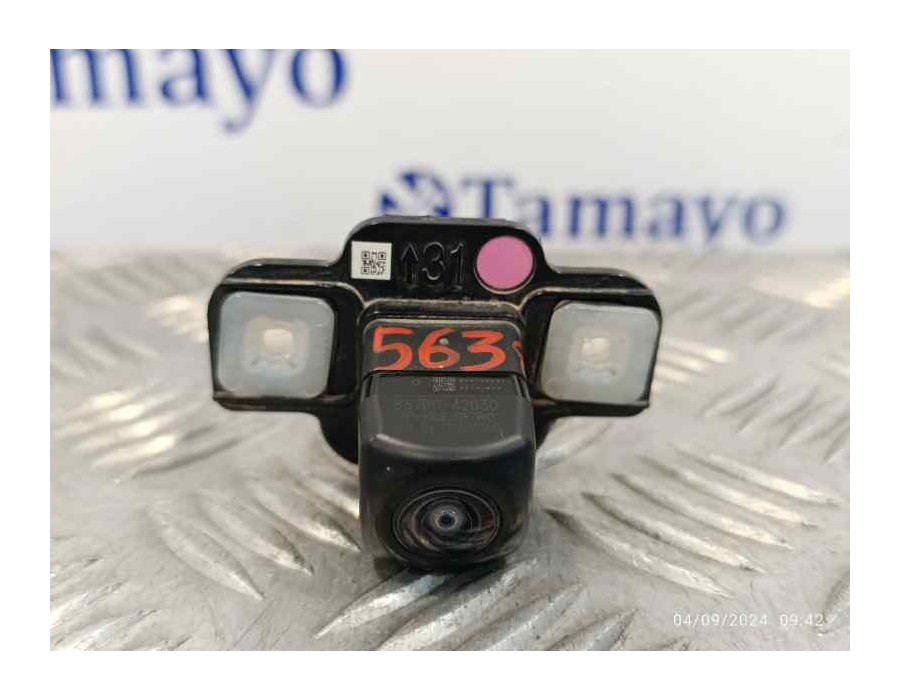Recambio de camara trasera para toyota rav4 referencia OEM IAM 867B042030  