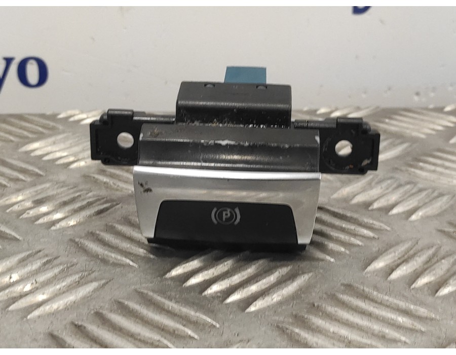 Recambio de freno de mano electrico para peugeot 308 1.6 blue-hdi fap referencia OEM IAM 96785851  032142601