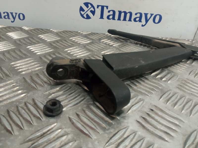 Recambio de brazo limpia trasero para renault captur referencia OEM IAM 287801220R  