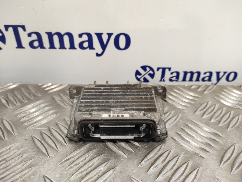 Recambio de centralita faros xenon para volvo s60 lim. 2.4 diesel cat referencia OEM IAM 89089352  