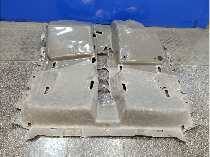 Recambio de moqueta interior suelo para peugeot 308 1.6 blue-hdi fap referencia OEM IAM 96776648ZD  