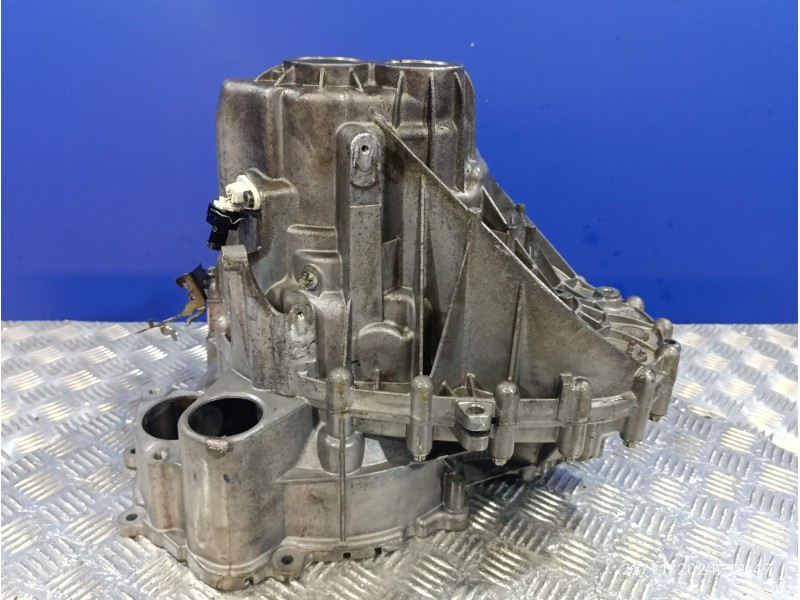 Recambio de caja cambios para smart fortwo coupe 1.0 cat referencia OEM IAM A4513700301  4520003181