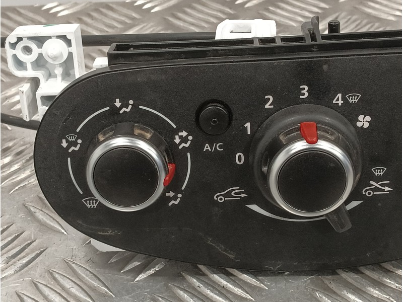 Recambio de mando climatizador para dacia lodgy 1.2 16v tce cat referencia OEM IAM 5P3743000  