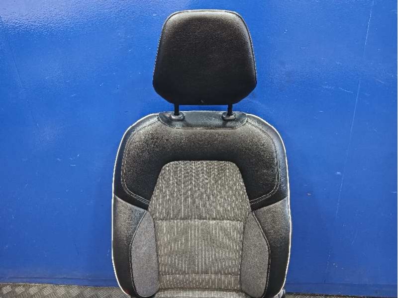 Recambio de asiento delantero izquierdo para renault clio v 1.0 tce referencia OEM IAM   