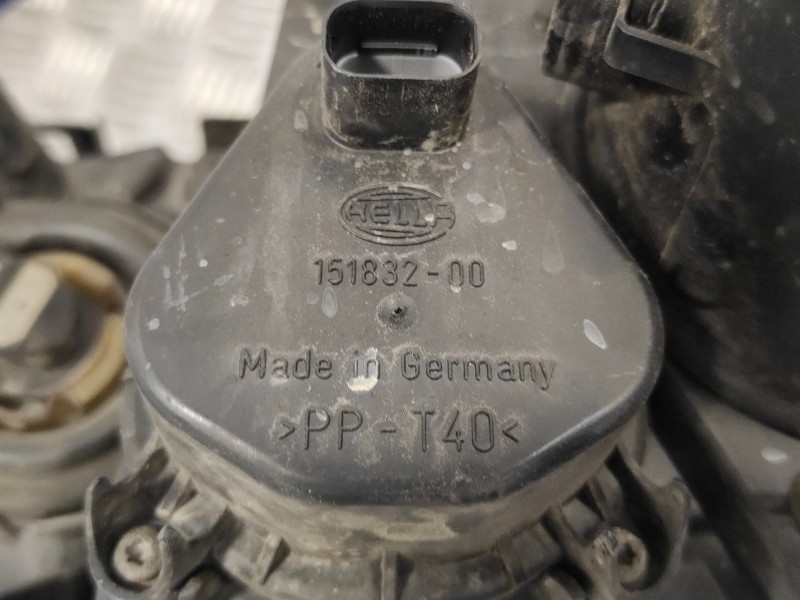 Recambio de faro derecho para bmw x5 (e53) 3.0 24v turbodiesel cat referencia OEM IAM 15183200  