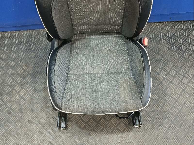 Recambio de asiento delantero derecho para renault clio v 1.0 tce referencia OEM IAM   