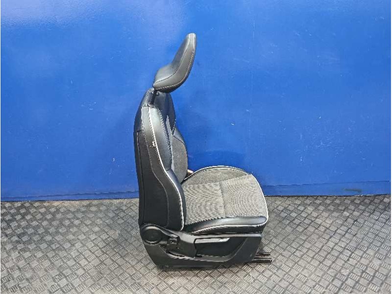 Recambio de asiento delantero derecho para renault clio v 1.0 tce referencia OEM IAM   