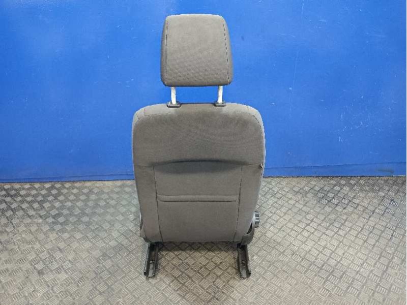 Recambio de asiento delantero derecho para ford fiesta (ccn) referencia OEM IAM   