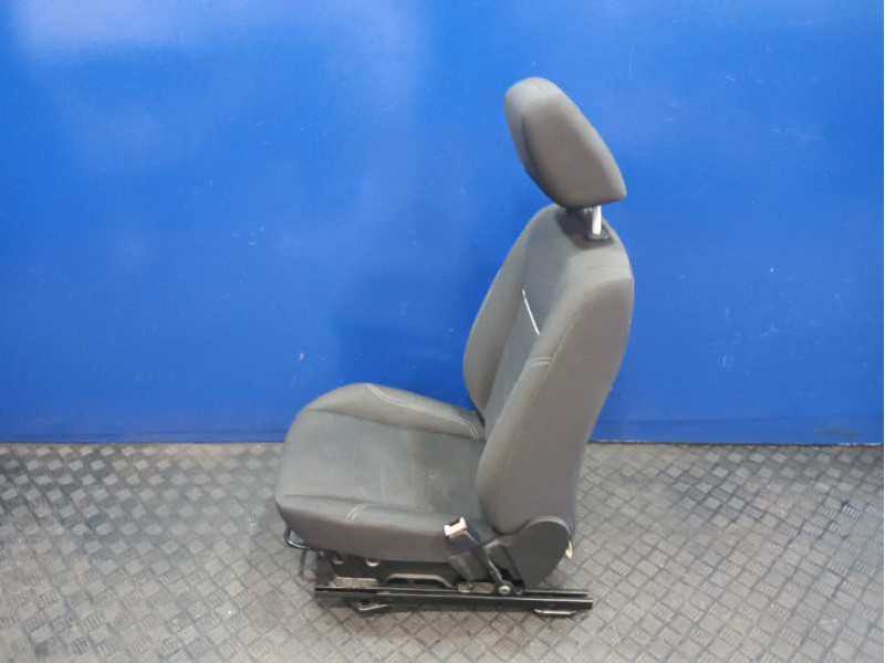 Recambio de asiento delantero derecho para ford fiesta (ccn) referencia OEM IAM   