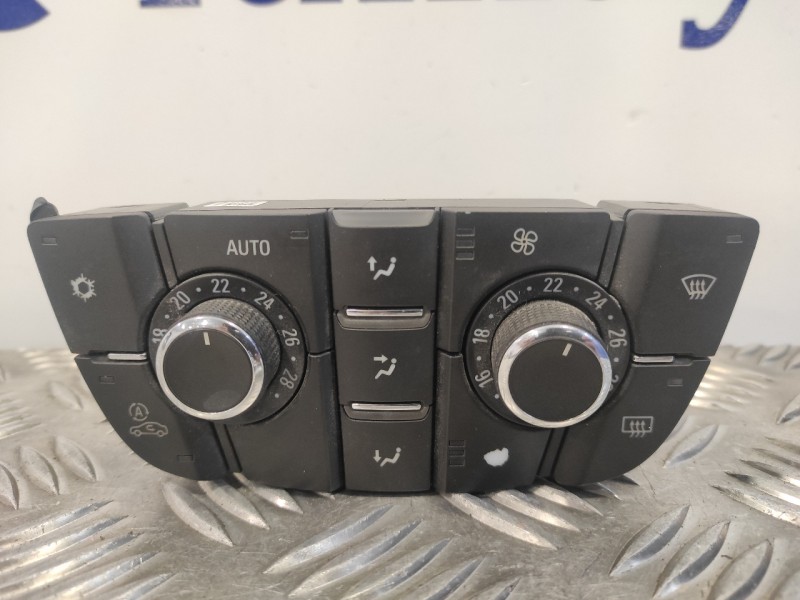 Recambio de mando climatizador para opel astra j lim. enjoy referencia OEM IAM 13346098  