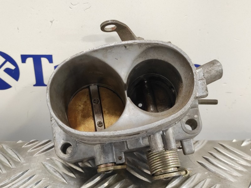 Recambio de caja mariposa para porsche 924 2.0 referencia OEM IAM   