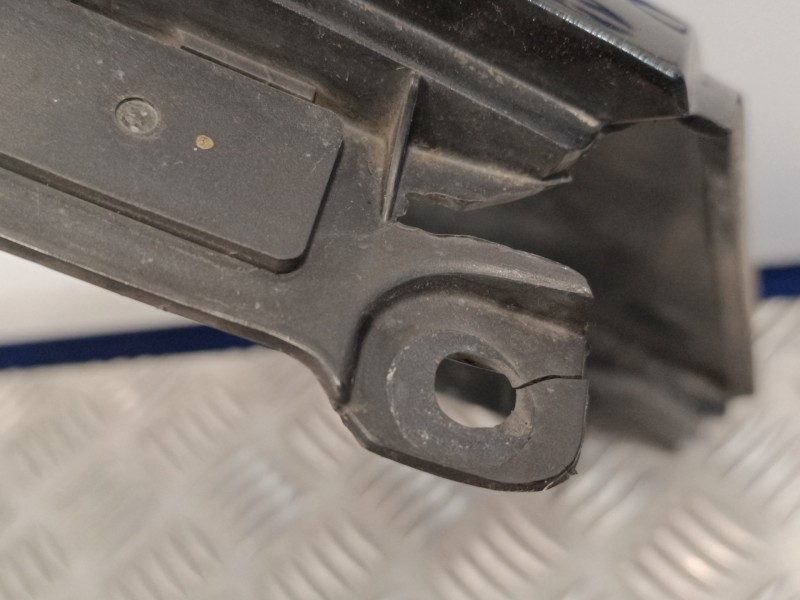 Recambio de aleta delantera izquierda para renault clio ii fase ii (b/cb0) 1.2 16v referencia OEM IAM   