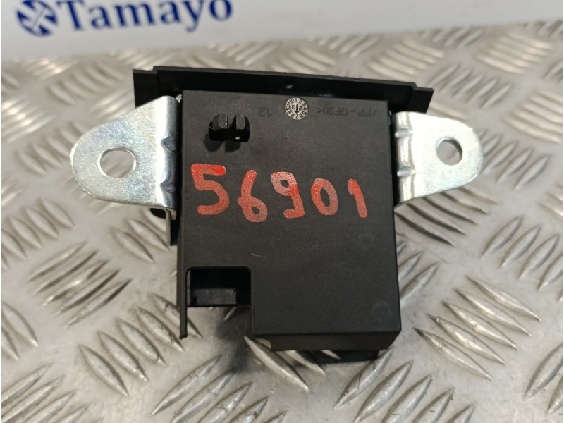 Recambio de cerradura maletero / porton para volkswagen polo 1.0 tsi referencia OEM IAM 2G6827505B  