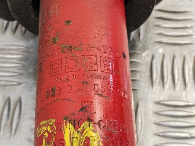 Recambio de amortiguador delantero derecho para porsche 928 5.0 v8 referencia OEM IAM 92834305509  