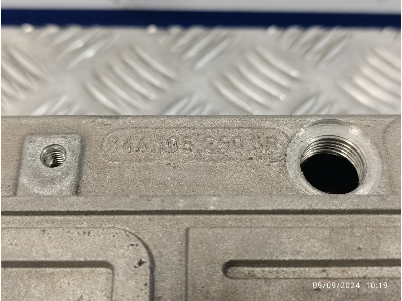 Recambio de culatin para porsche 944 2.5 referencia OEM IAM 9441052506R  