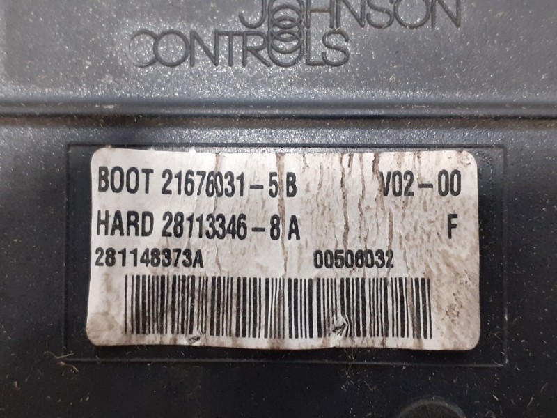 Recambio de caja reles / fusibles para citroën c4 berlina referencia OEM IAM 9660105980 281148373A 281133468A